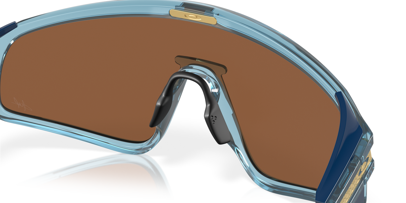 Oakley Latch™ Panel Prizm Tungsten Lenses, Transparent Stonewash Frame (Kylian Mbappé Signature Series) - Cyclop.in